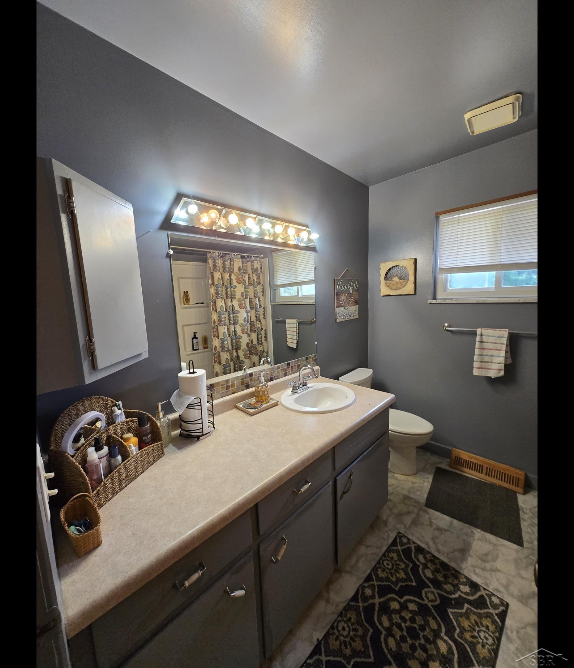 810 St Andrews Road Saginaw, MI 48638 - Photo 15 of 30 50186487-01935c5a-8003-4ba5-ab38-6c0597aacf16.JPG