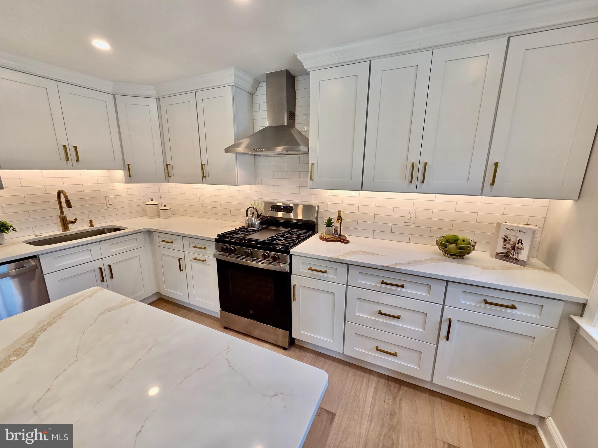 123 Ridley Drive Wallingford, PA 19086 - Photo 13 of 35 Kitchen