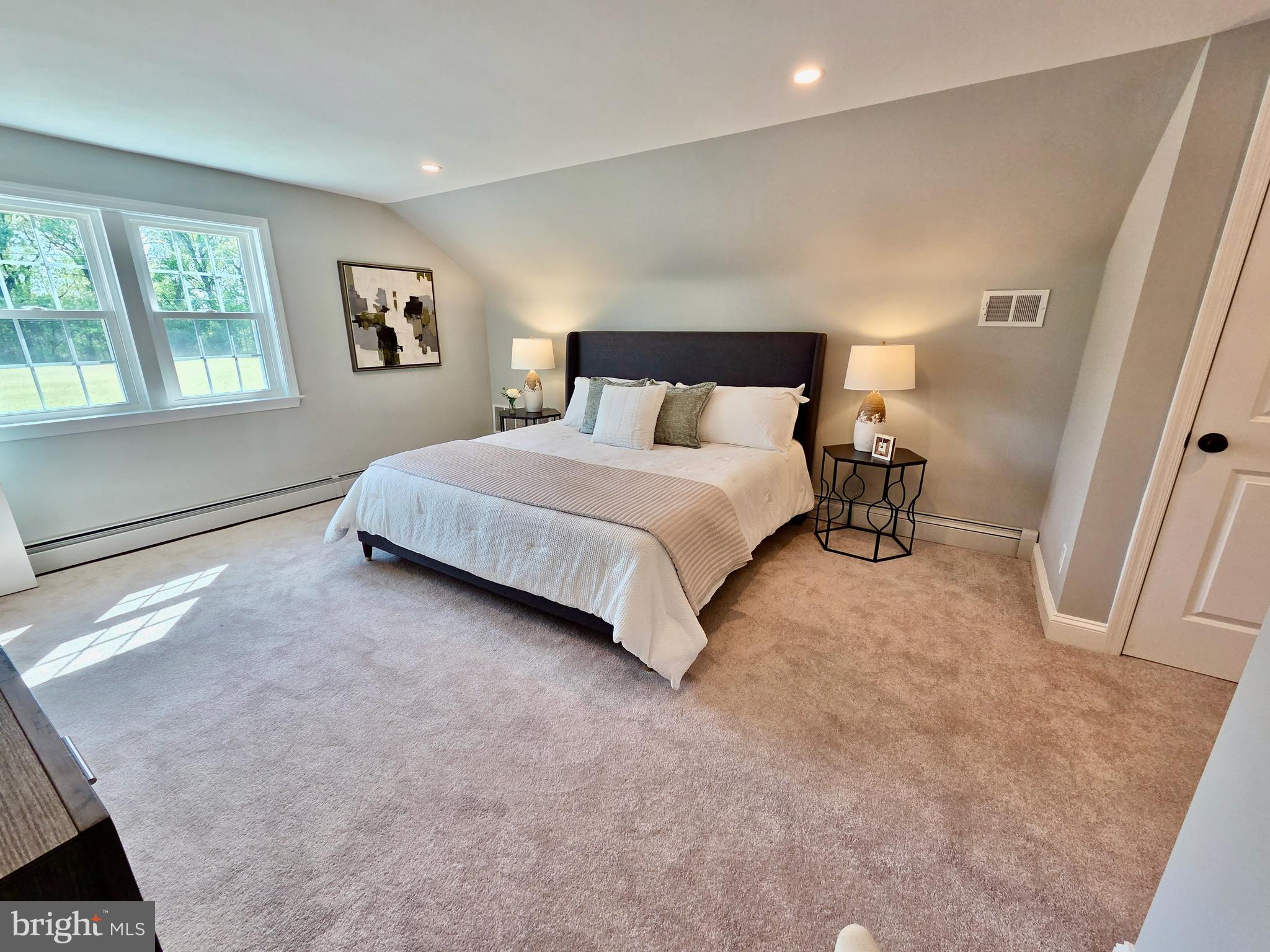 123 Ridley Drive Wallingford, PA 19086 - Photo 16 of 35 Primary bedroom en-suite