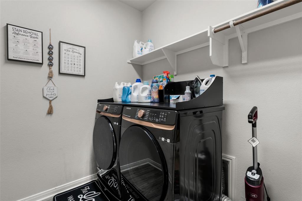 3525 Beutel Road Lorena, TX 76655 - Photo 15 of 34 a utility room with dryer and washer