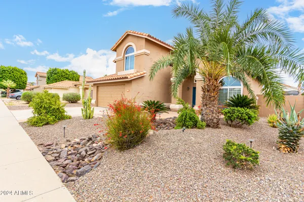 $2,900 | 7217 West Crest Lane, Glendale, AZ 85310