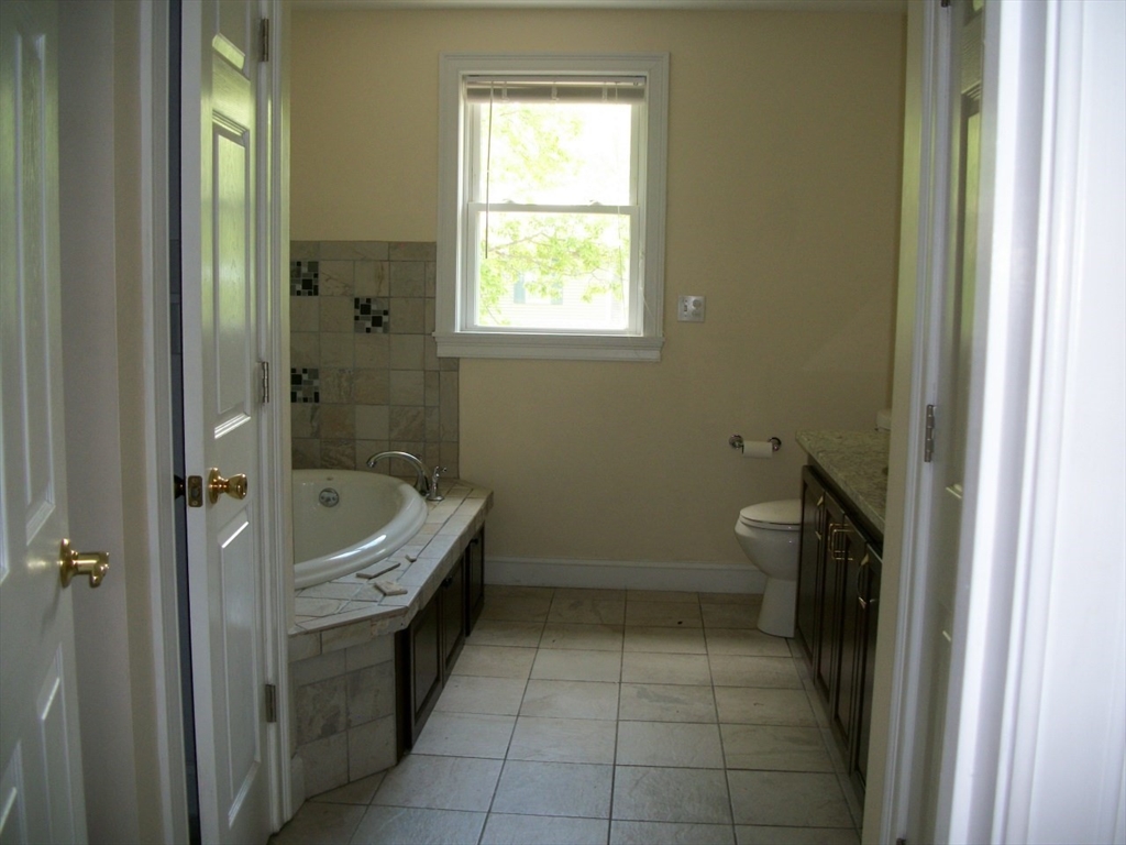 3 Ilford Road, Unit 3 Billerica, MA 01862 - Photo 11 of 17 Gallery Image 11