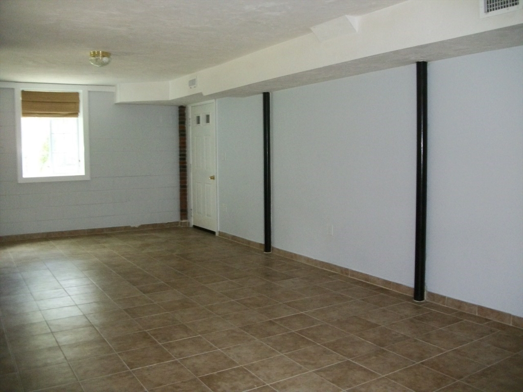 3 Ilford Road, Unit 3 Billerica, MA 01862 - Photo 15 of 17 Gallery Image 15