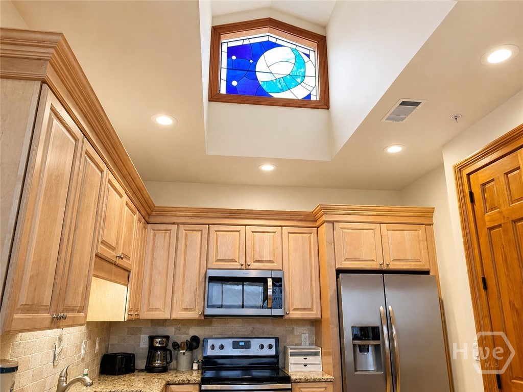 404 Butler Avenue Tybee Island, GA 31328 - Photo 11 of 44 Gallery Image 11