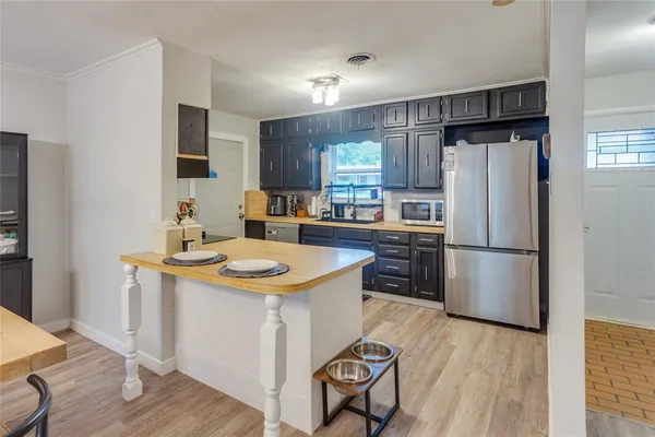 $317,900 | 2012 Bradford Drive, Arlington, TX 76010