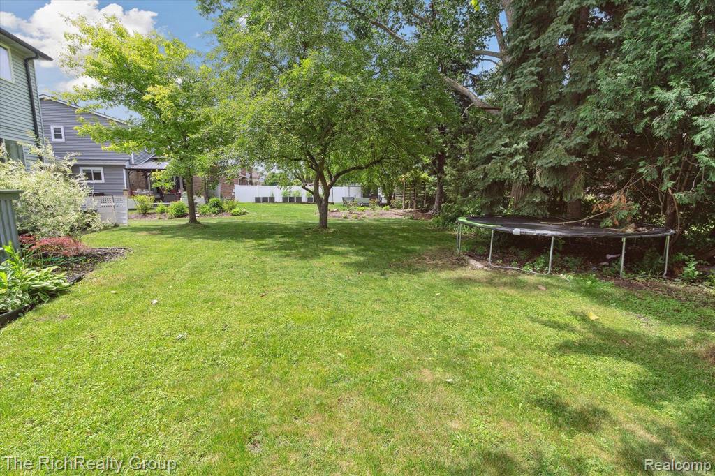44180 Richmond Road Canton, MI 48187 - Photo 45 of 45