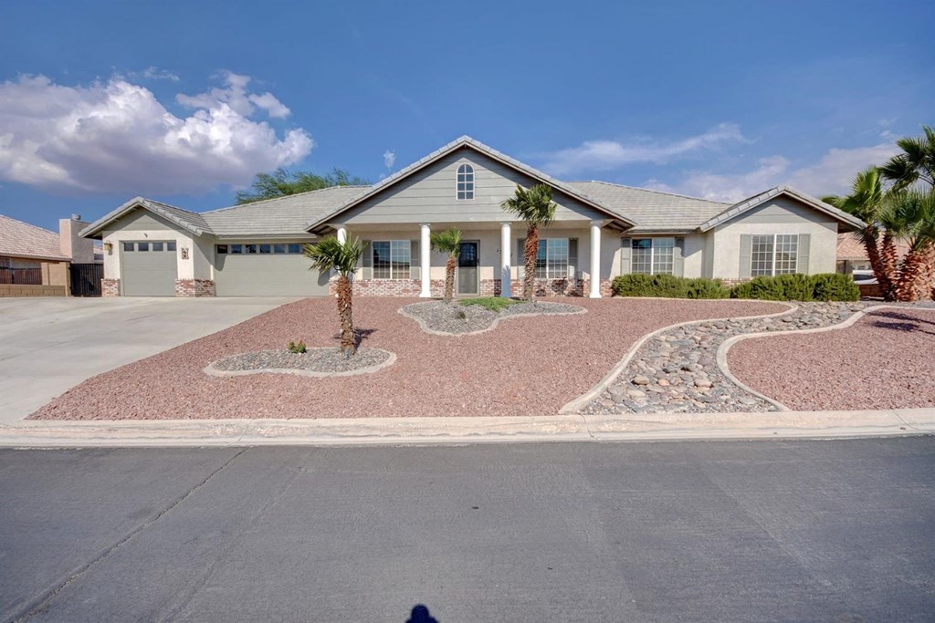 13337 Choco Road Apple Valley, CA 92308 - Photo 1 of 1