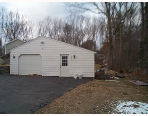 475 Knotty Oak Road Coventry, RI 02816 - Photo 2 of 2 Parking Lot/Garage.