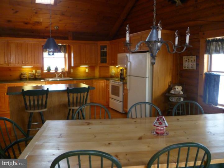 375 Oregon Road Mohnton, PA 19540 - Photo 6 of 25 Kitchen