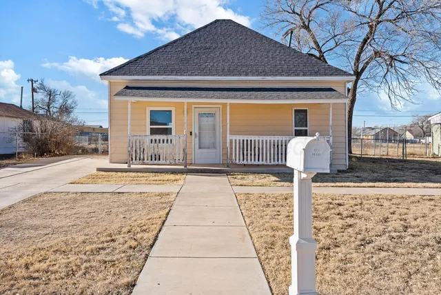 $130,000 | 702 South Cleveland Street, Amarillo, TX 79102