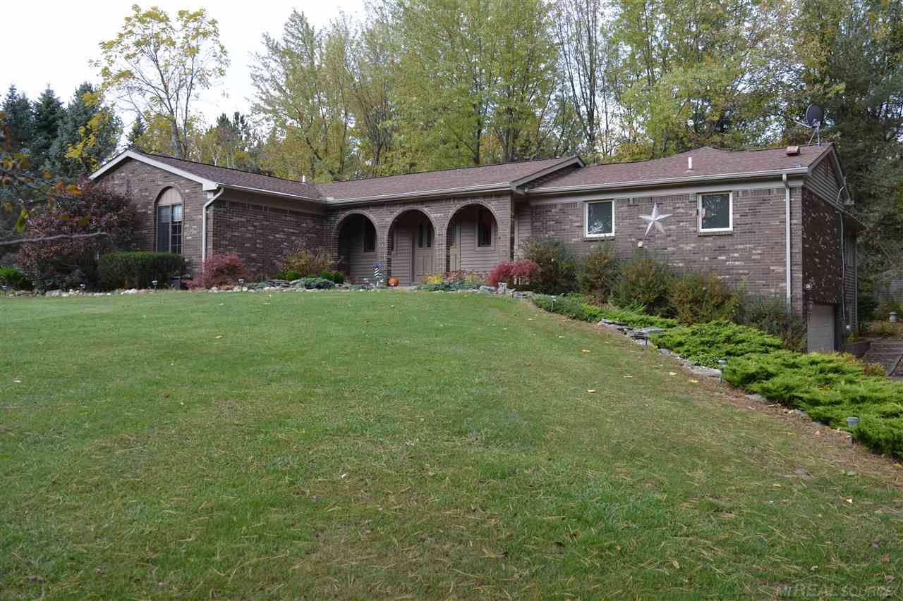 75153 Dequindre Road Leonard, MI 48367 - Photo 1 of 49