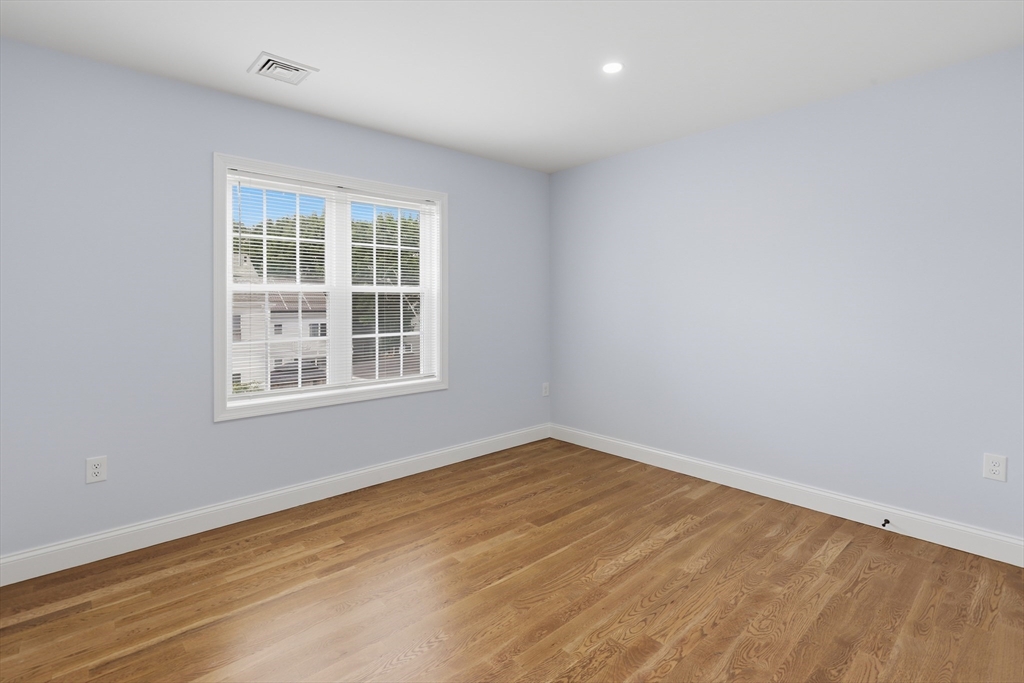 489 Spring Street Fall River, MA 02721 - Photo 13 of 40