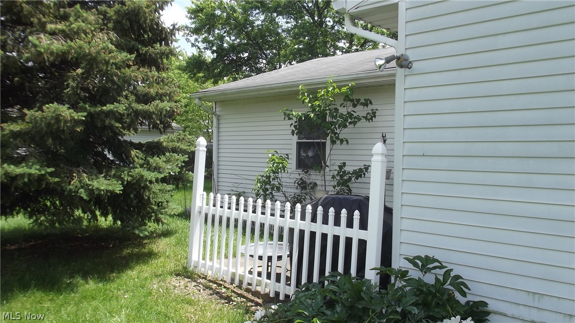 38570 Chestnut Ridge Road Elyria, OH 44035 - Photo 14 of 16 Gallery Image 14