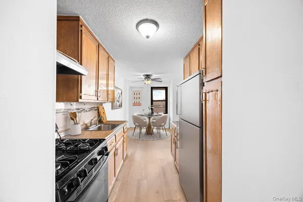 $165,000 | 1966 Newbold Avenue, Unit 408 | Unionport