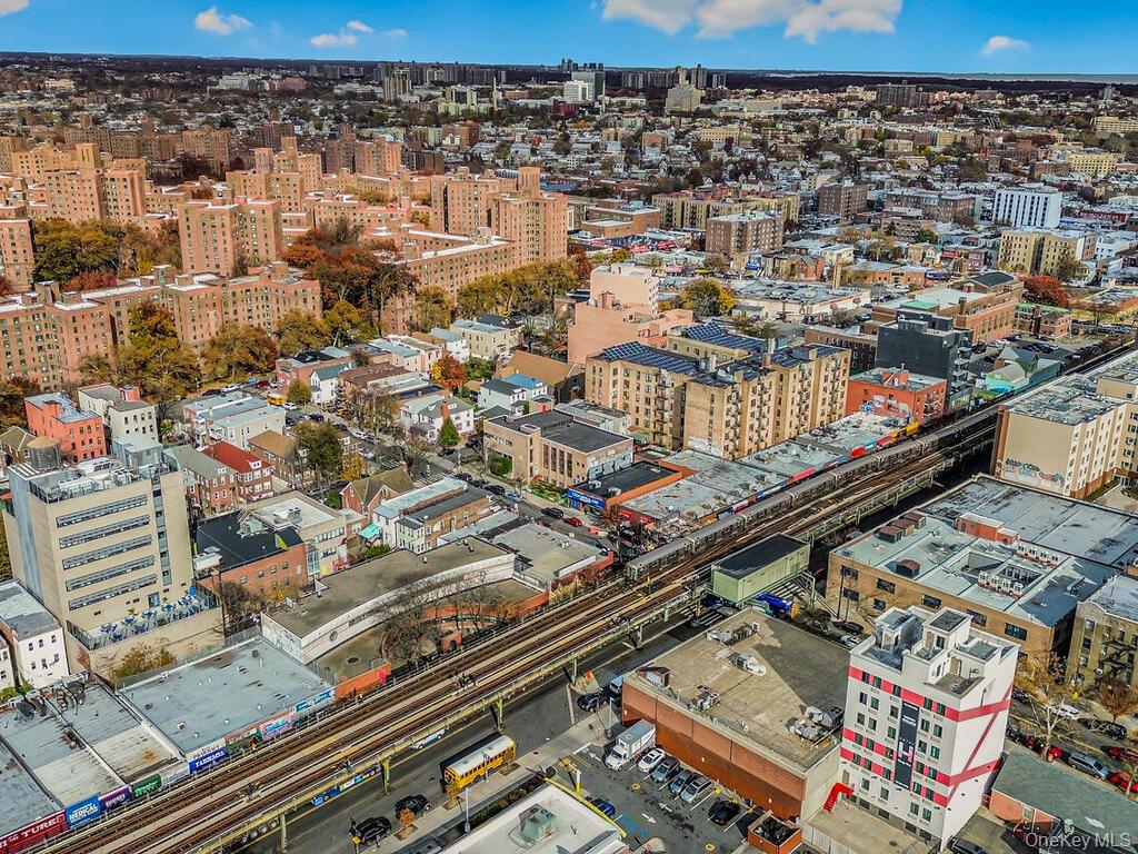 1966 Newbold Avenue, Unit 408 Bronx, NY 10472 - Photo 8 of 10 an aerial view of a city