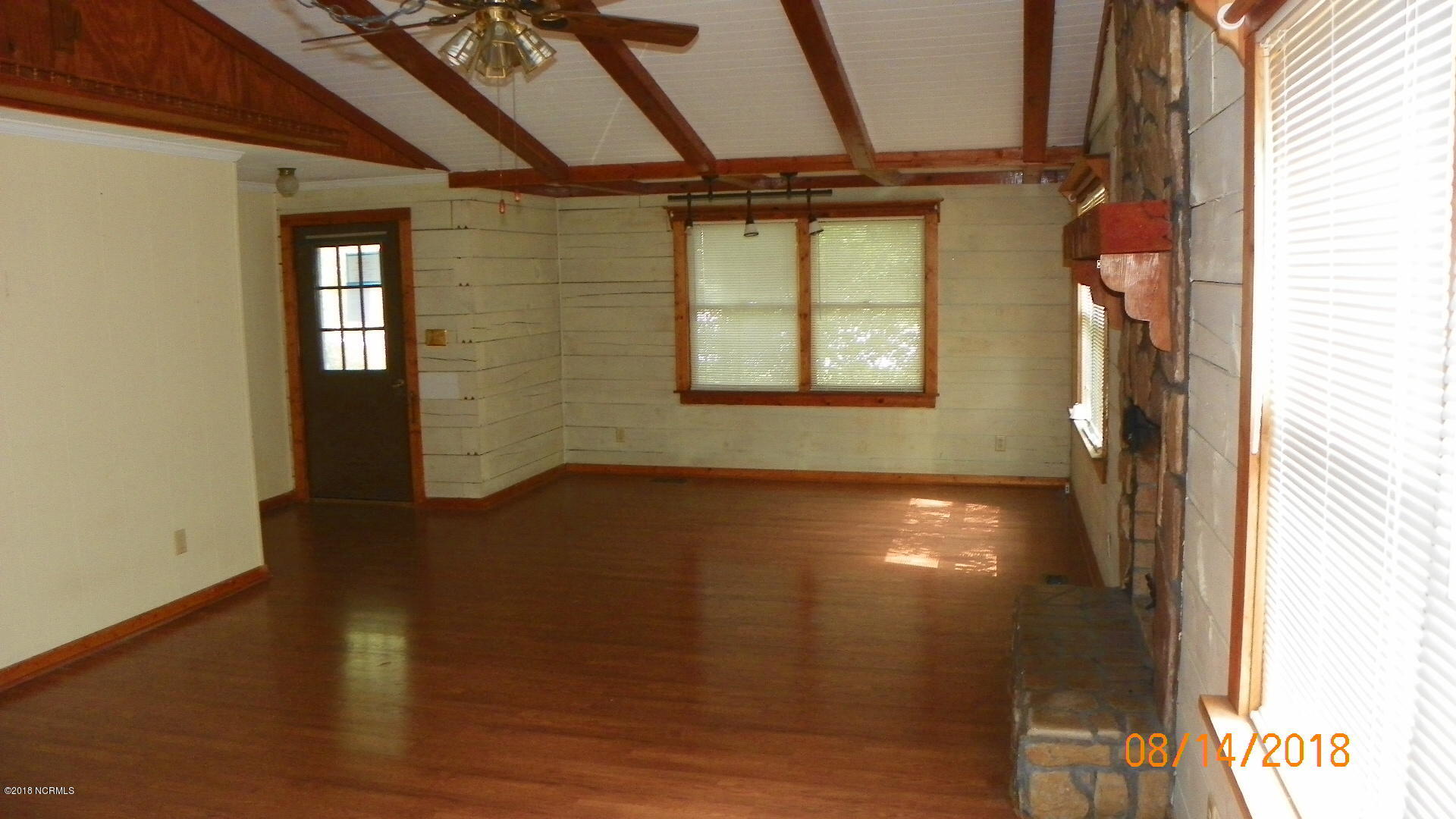 828 Old 30 Road Jacksonville, NC 28546 - Photo 5 of 17 100_0451