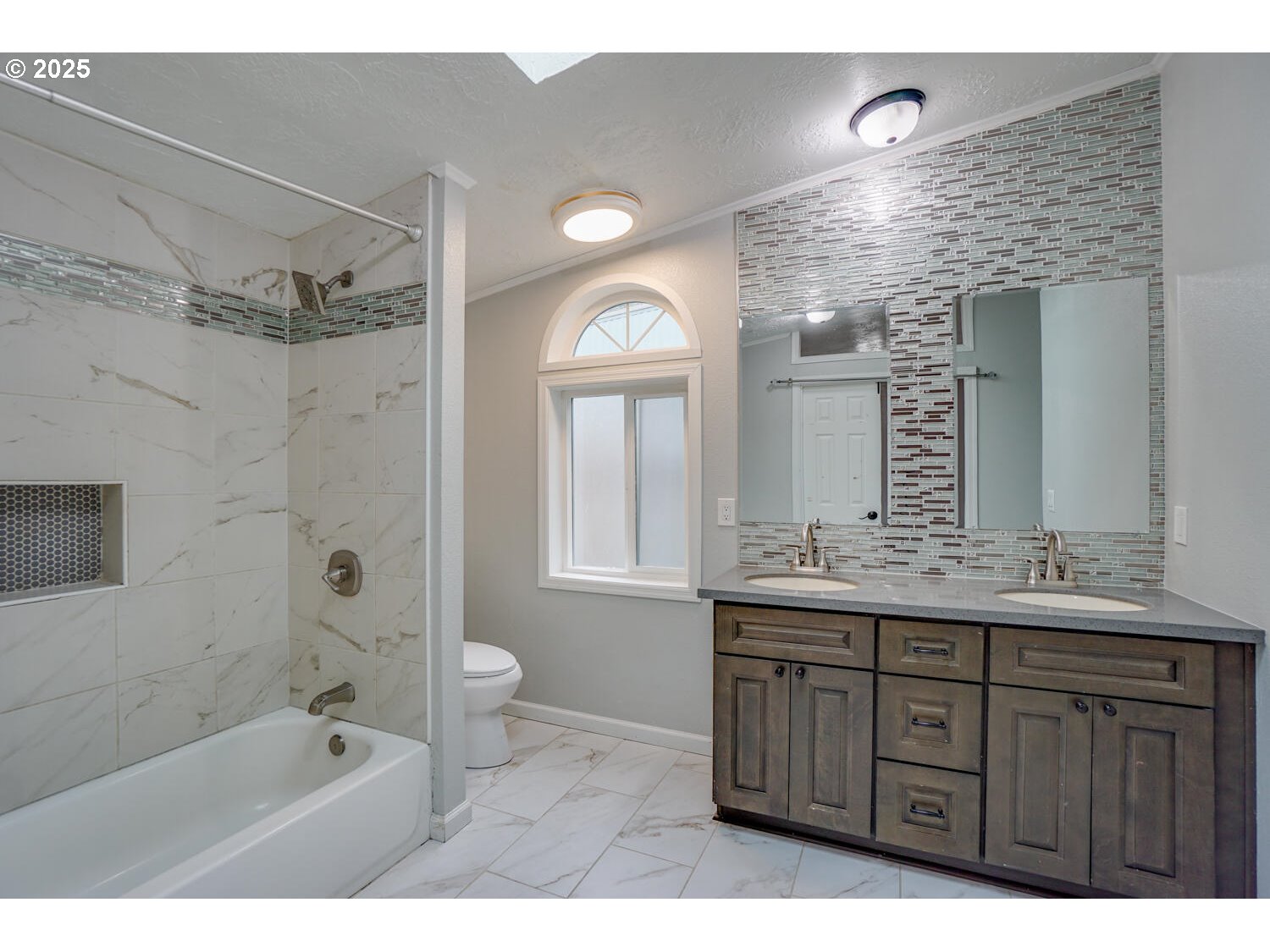 415 Northeast 194th Street, Unit 17 Ridgefield, WA 98642 - Photo 26 of 35