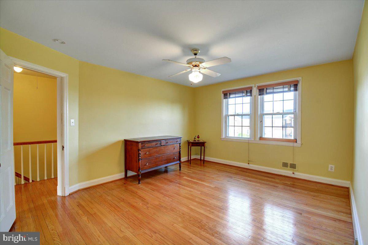 404 Stratford Road Catonsville, MD 21228 - Photo 12 of 28 Gallery Image 12