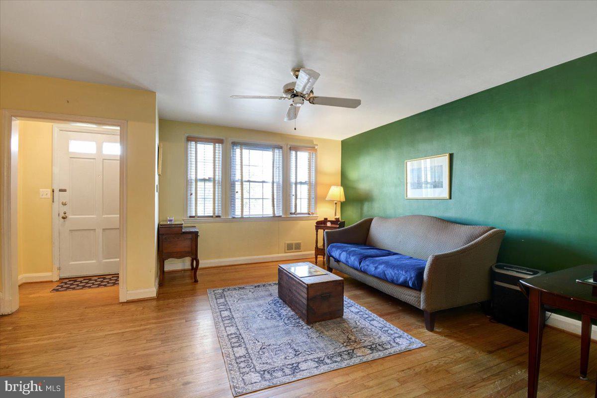 404 Stratford Road Catonsville, MD 21228 - Photo 20 of 28 Gallery Image 20