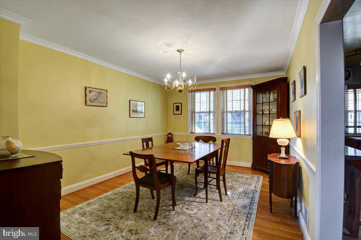 404 Stratford Road Catonsville, MD 21228 - Photo 8 of 28 Gallery Image 8