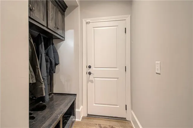 $1,999,000 | 2813 West 91st Street, Leawood, KS 66206