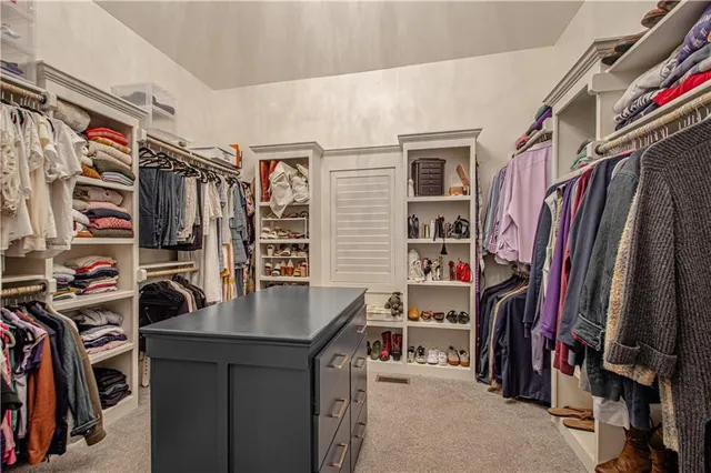 $1,999,000 | 2813 West 91st Street, Leawood, KS 66206