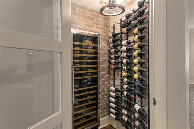 $1,999,000 | 2813 West 91st Street, Leawood, KS 66206