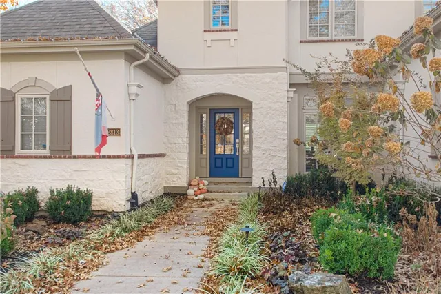 $1,999,000 | 2813 West 91st Street, Leawood, KS 66206