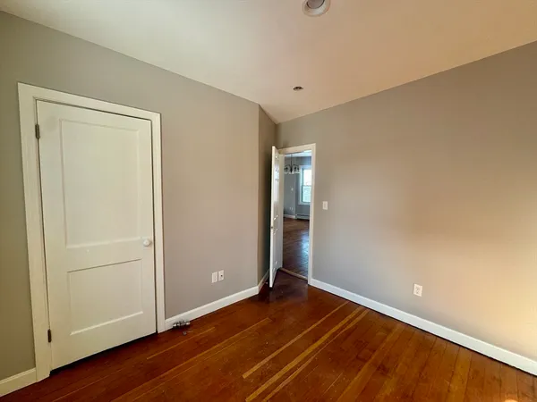 $2,000 | 67 Sycamore Street, Unit 2, Fairhaven, MA 02719