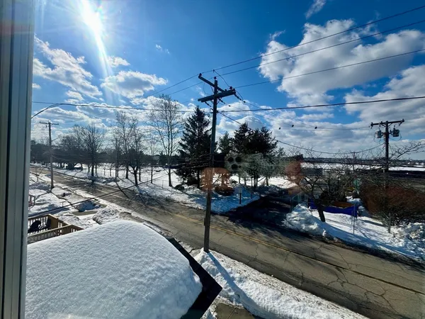 $2,000 | 67 Sycamore Street, Unit 2, Fairhaven, MA 02719