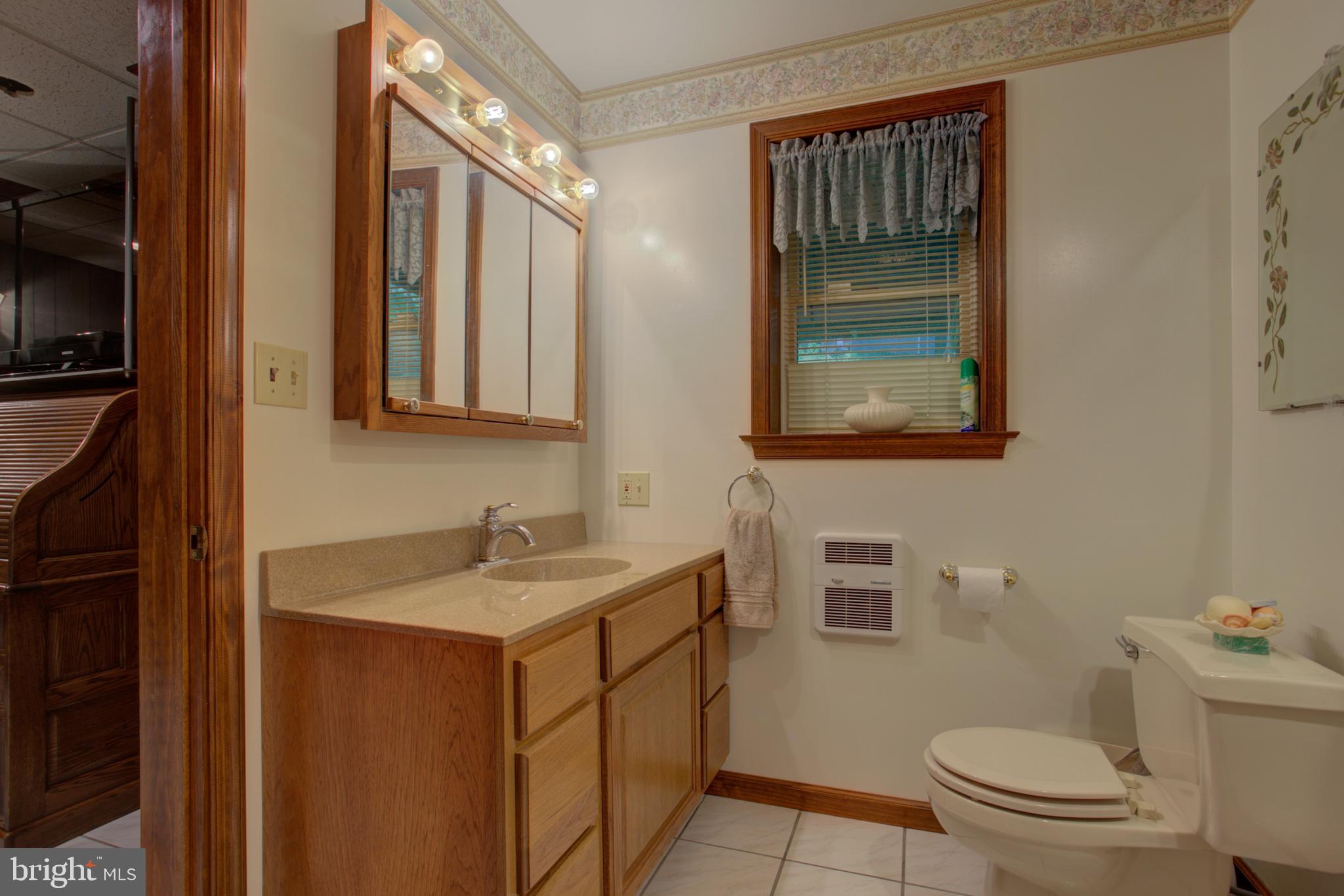 178 Ridge Avenue Ephrata, PA 17522 - Photo 30 of 44 LL Bath