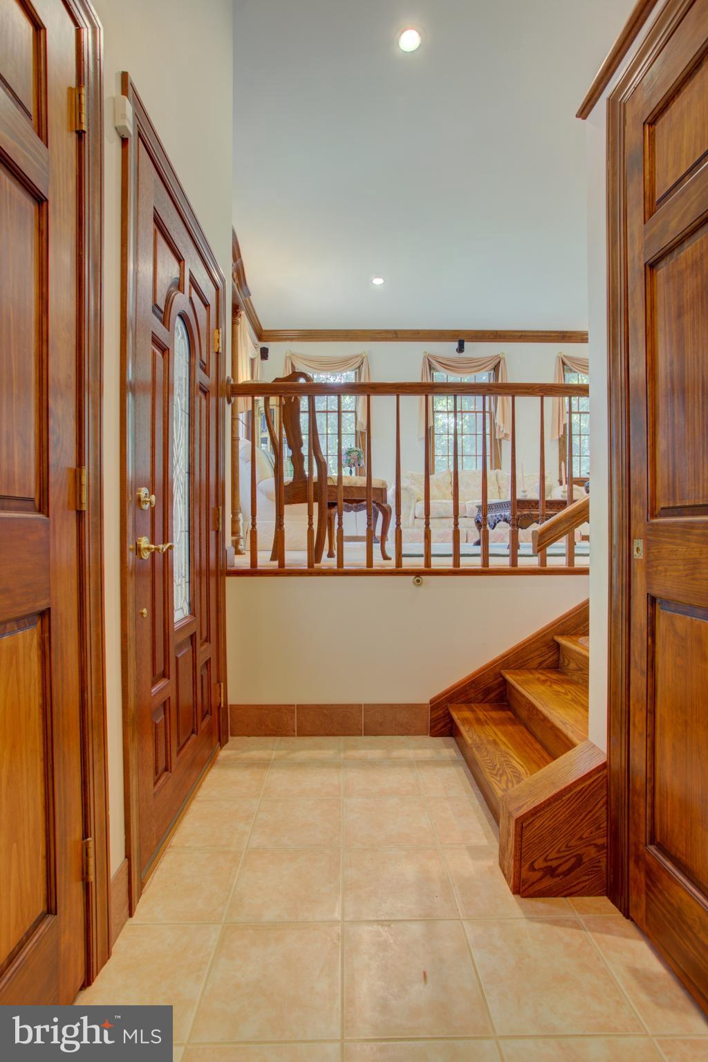 178 Ridge Avenue Ephrata, PA 17522 - Photo 4 of 44 Entry