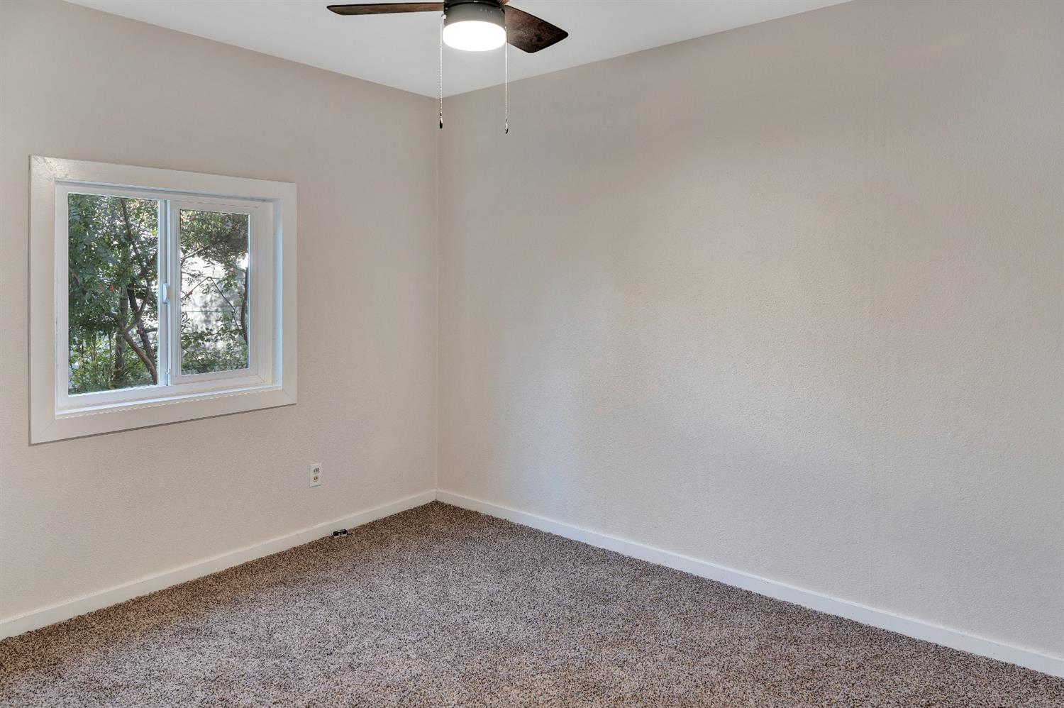 1228 C Street Reedley, CA 93654 - Photo 14 of 20 Gallery Image 14