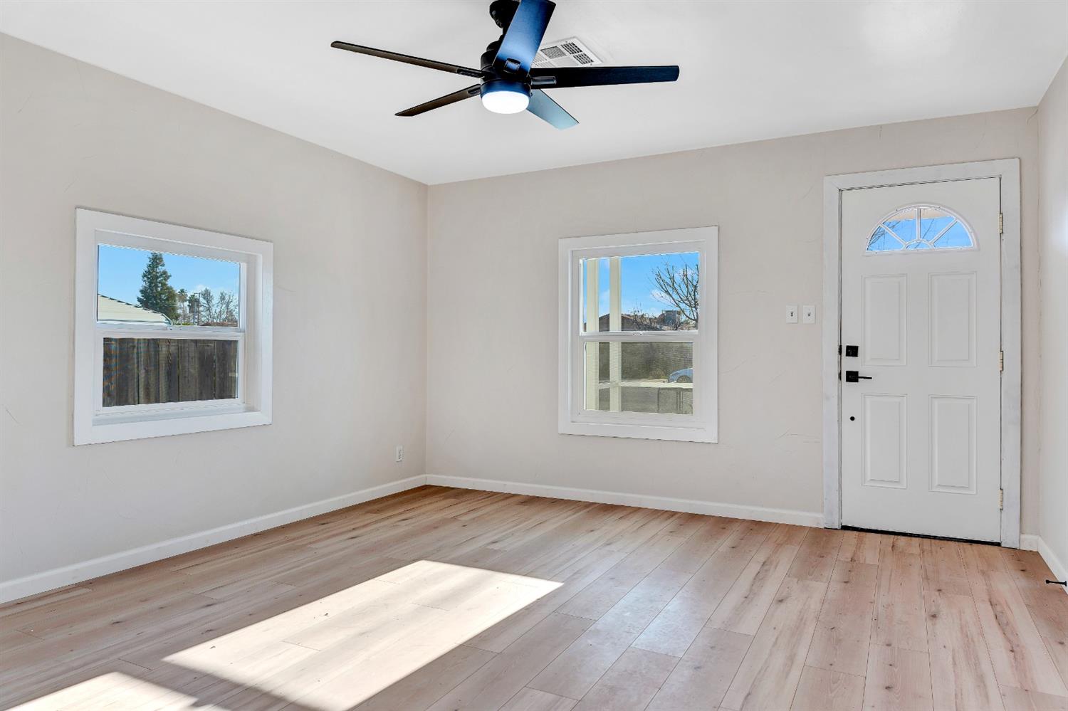 1228 C Street Reedley, CA 93654 - Photo 10 of 20 Gallery Image 10