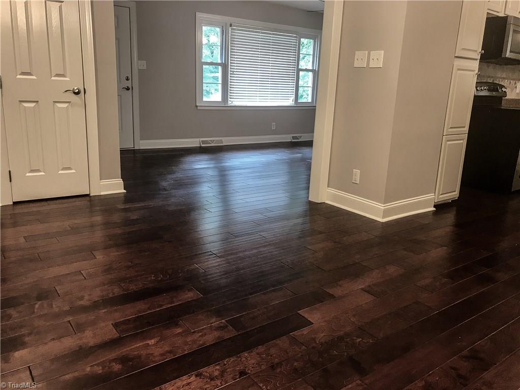 2033 Twain Road Greensboro, NC 27405 - Photo 3 of 15 Gallery Image 3