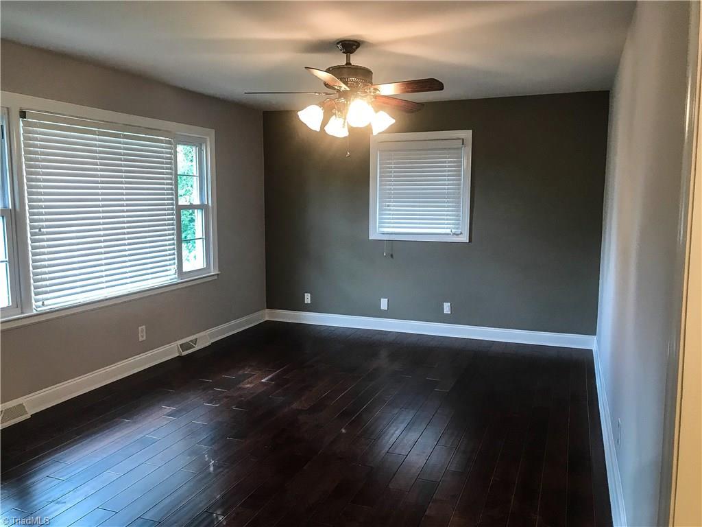 2033 Twain Road Greensboro, NC 27405 - Photo 4 of 15 Gallery Image 4