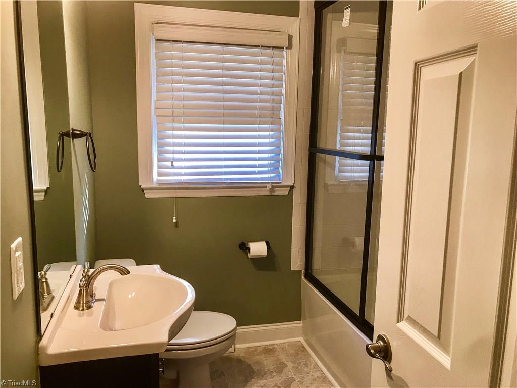 2033 Twain Road Greensboro, NC 27405 - Photo 9 of 15 Gallery Image 9