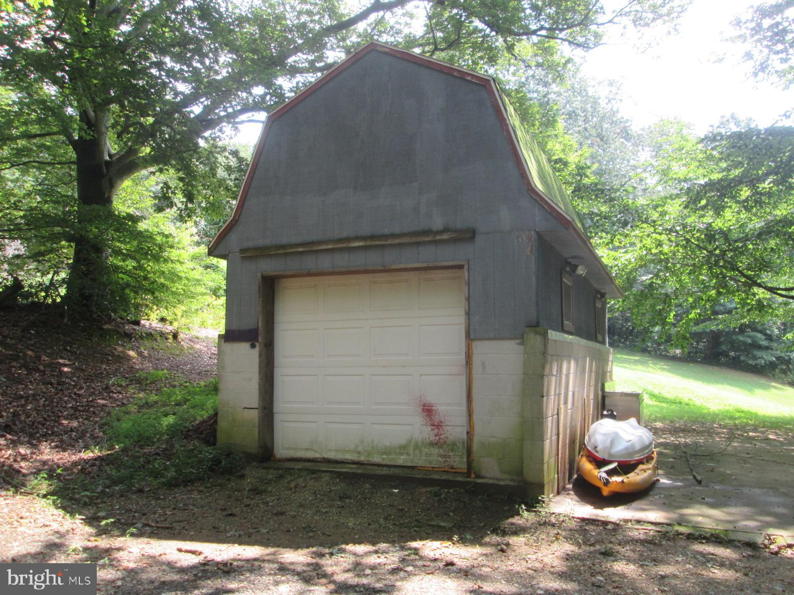 3809 Prospect Road Street, MD 21154 - Photo 5 of 6 Garage