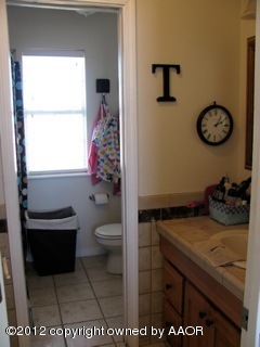 9610 Union Road Amarillo, TX 79119 - Photo 13 of 26 Guest Bath