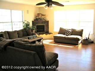 9610 Union Road Amarillo, TX 79119 - Photo 25 of 26 Upstairs Living Room 2