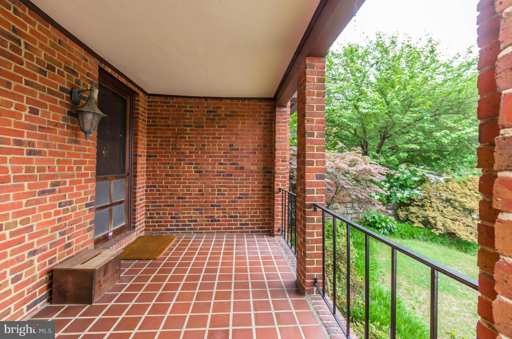 300 Ridgemede Road Baltimore, MD 21210 - Photo 3 of 30 Front porch