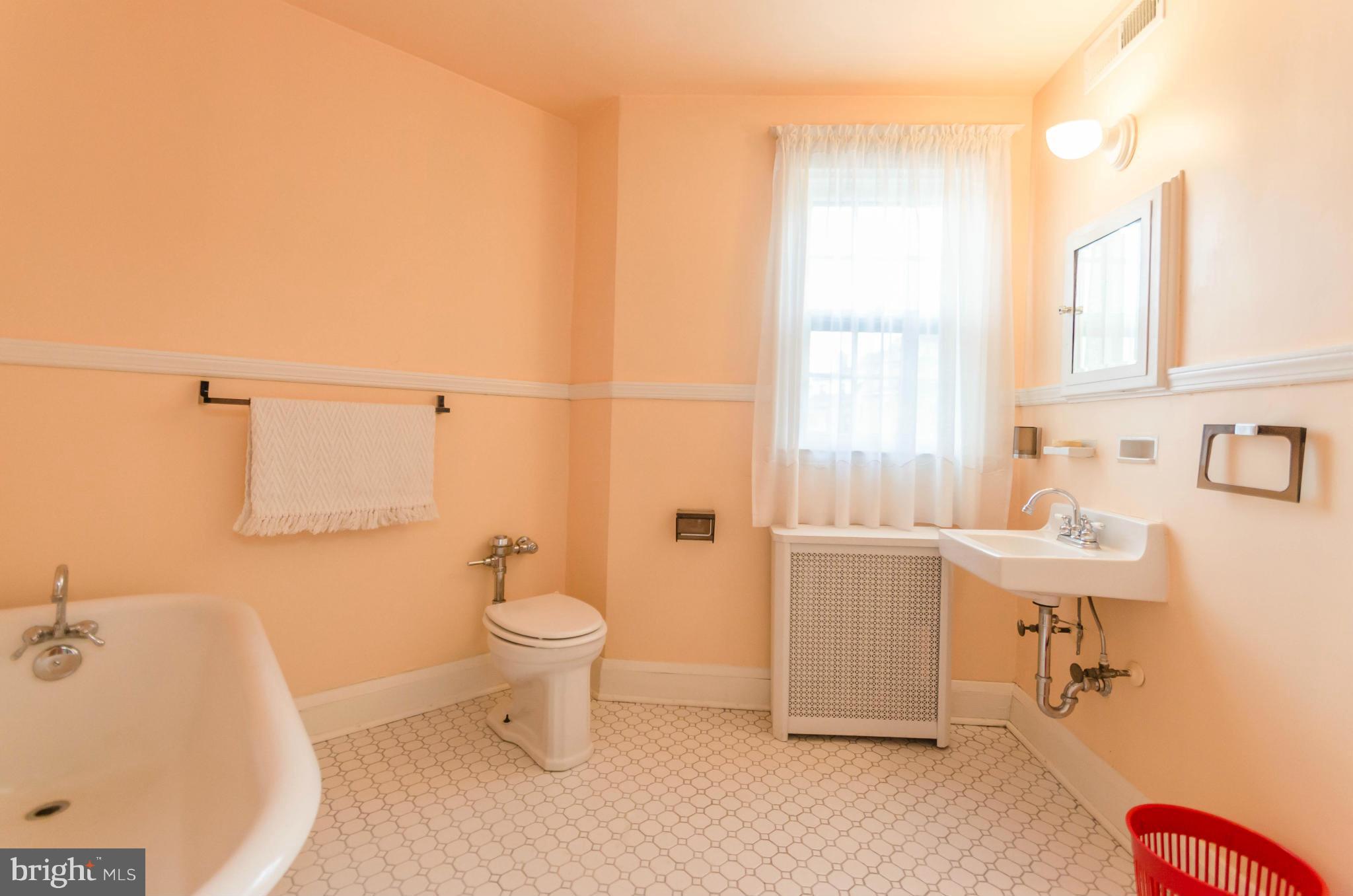 300 Ridgemede Road Baltimore, MD 21210 - Photo 30 of 30 Bath