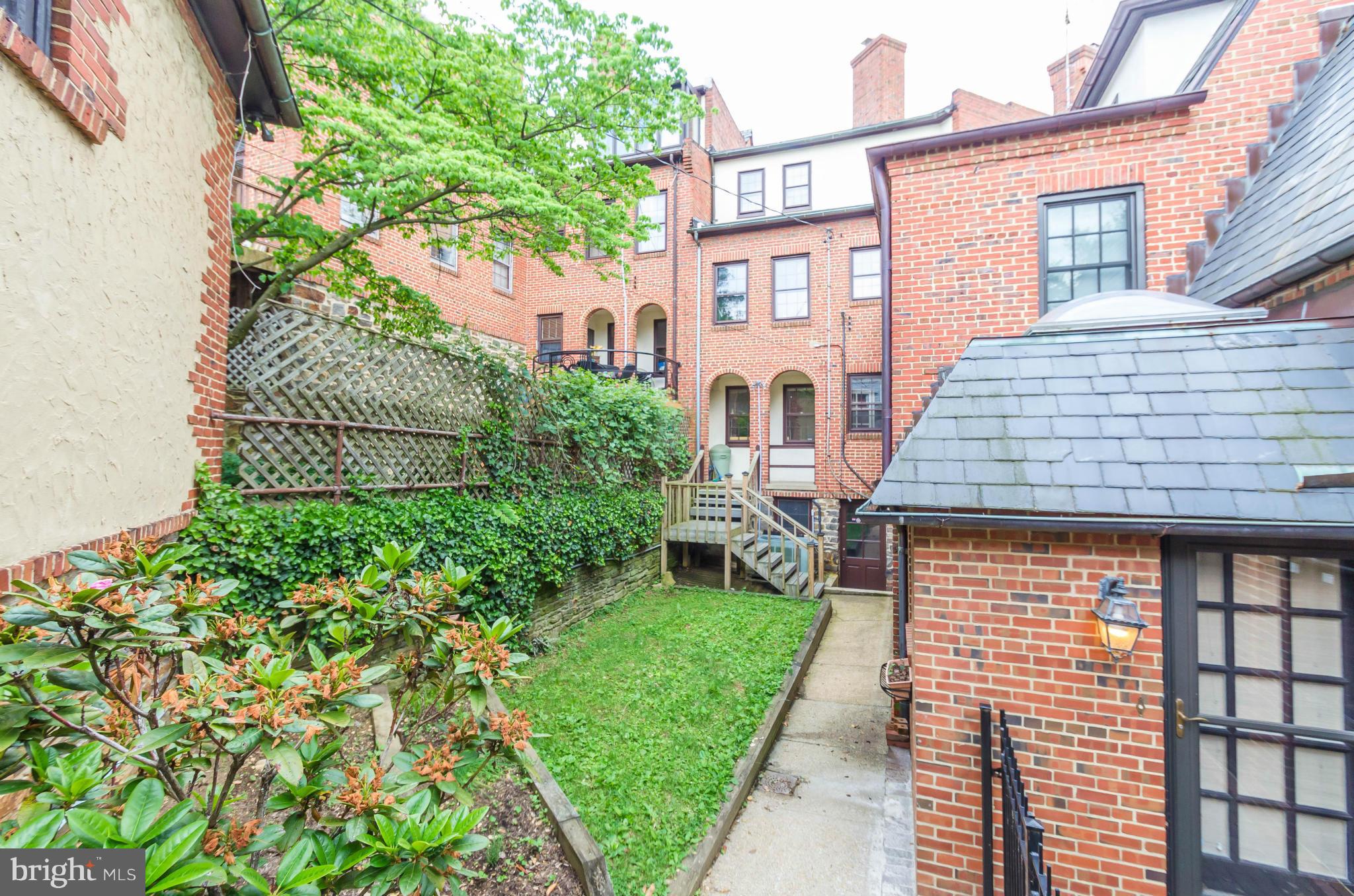 300 Ridgemede Road Baltimore, MD 21210 - Photo 6 of 30 Rear yard