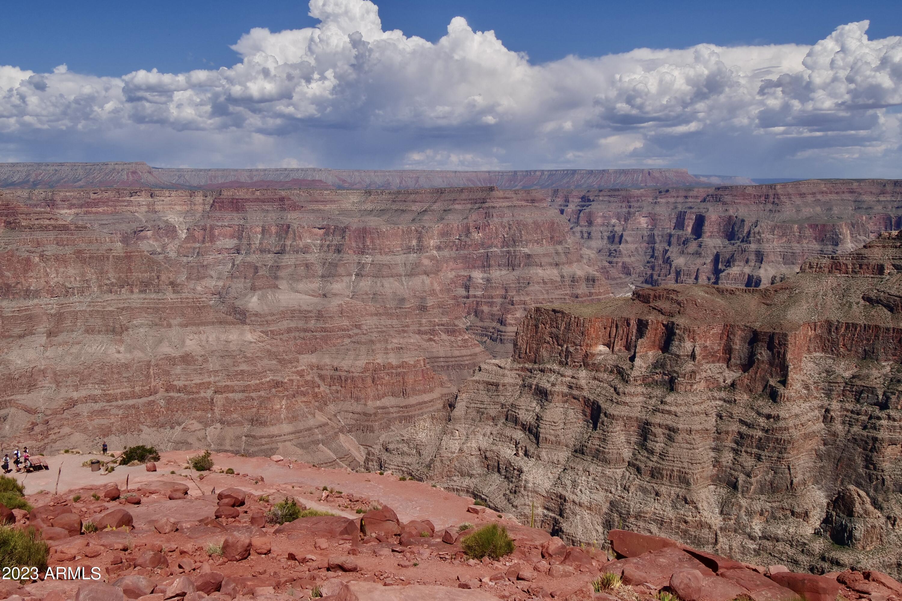 5838 East Diamond Bar Road Meadview, AZ 86444 - Photo 23 of 26 a view of a yard