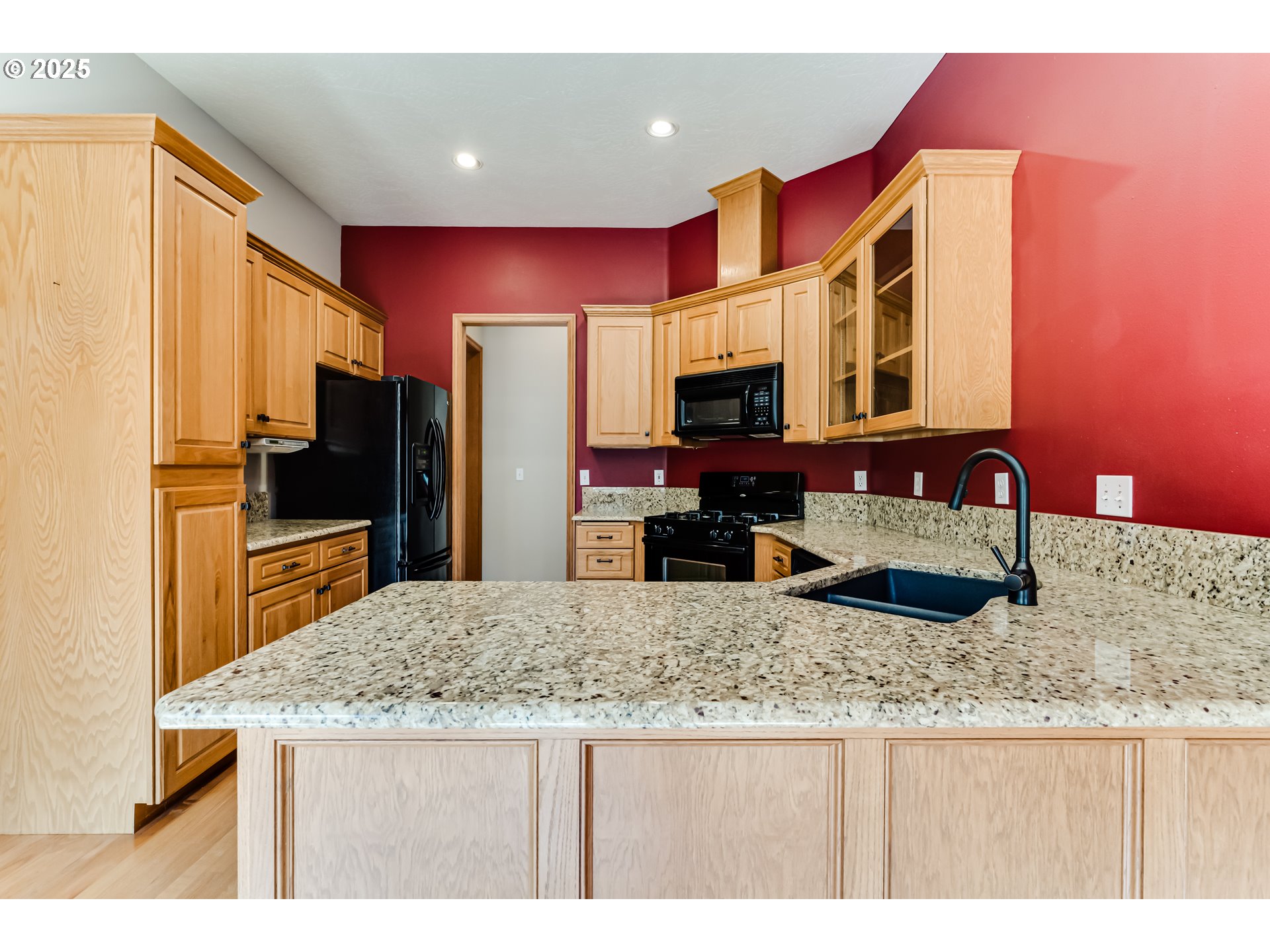 1391 Wimbledon Place Springfield, OR 97477 - Photo 12 of 40