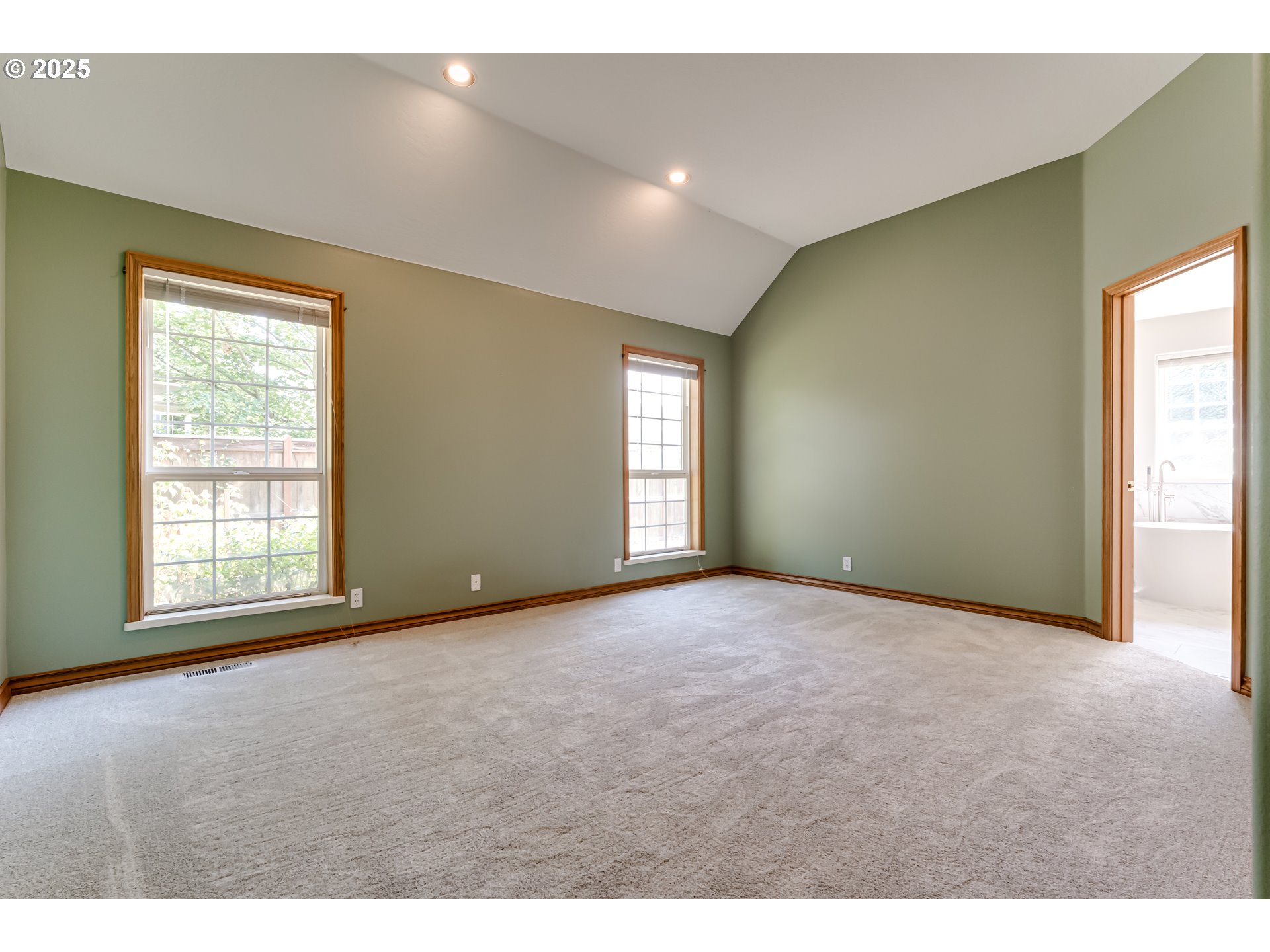 1391 Wimbledon Place Springfield, OR 97477 - Photo 18 of 40