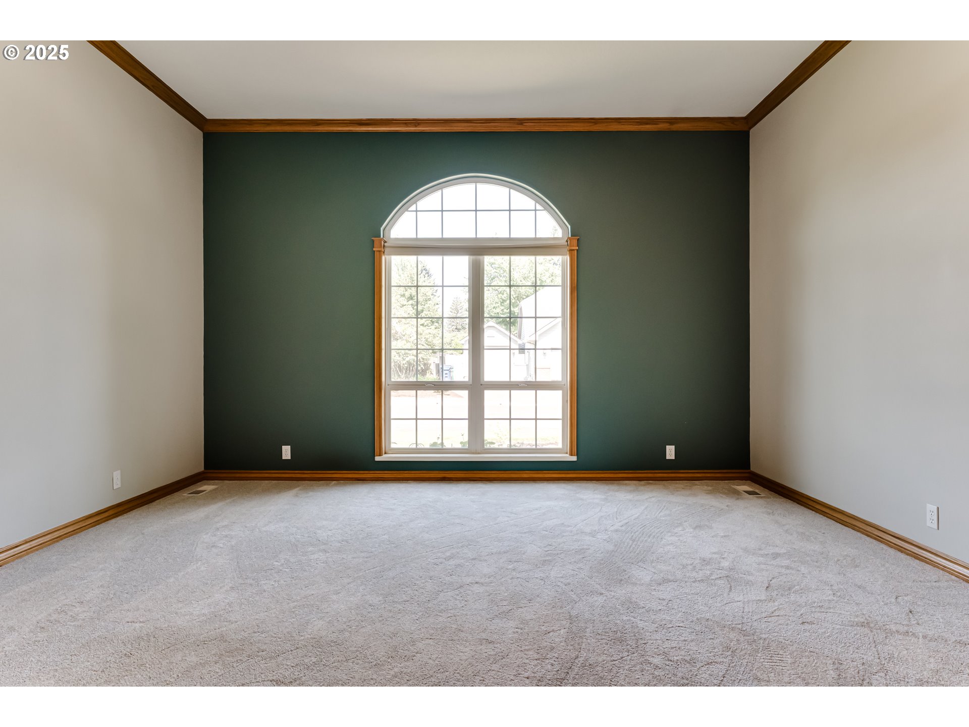 1391 Wimbledon Place Springfield, OR 97477 - Photo 7 of 40