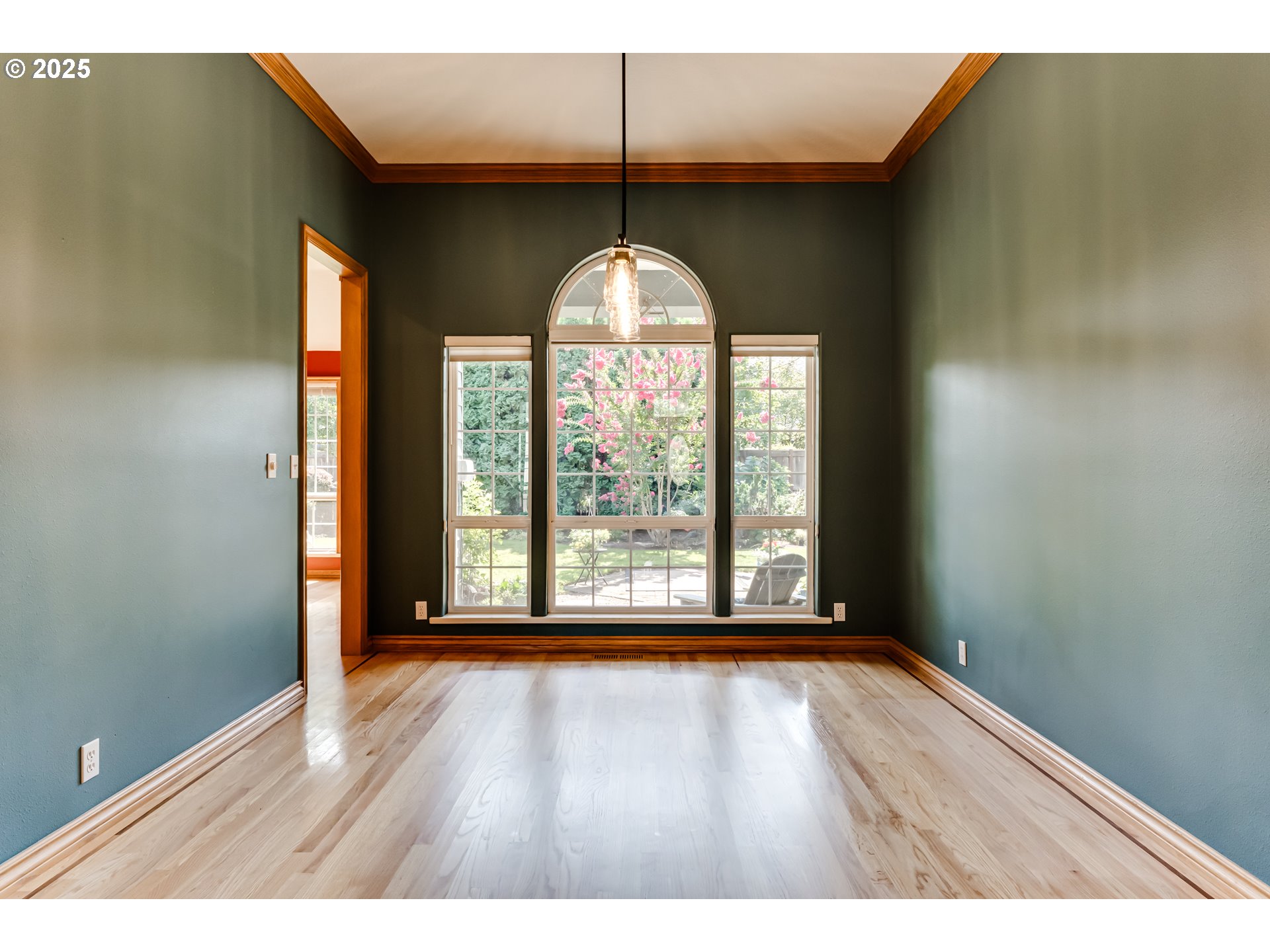 1391 Wimbledon Place Springfield, OR 97477 - Photo 8 of 40