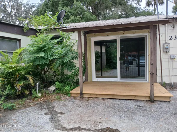 $1,200 | 232 Summit Street, Crescent City, FL 32112