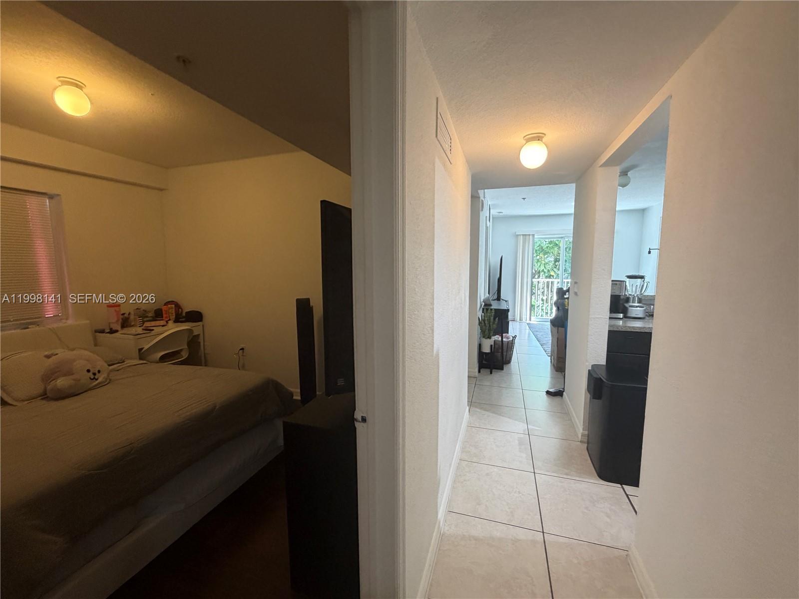 2536 Northwest 24th Street, Unit 3F Miami, FL 33142 - Photo 4 of 17 a en suite bathroom with a sink